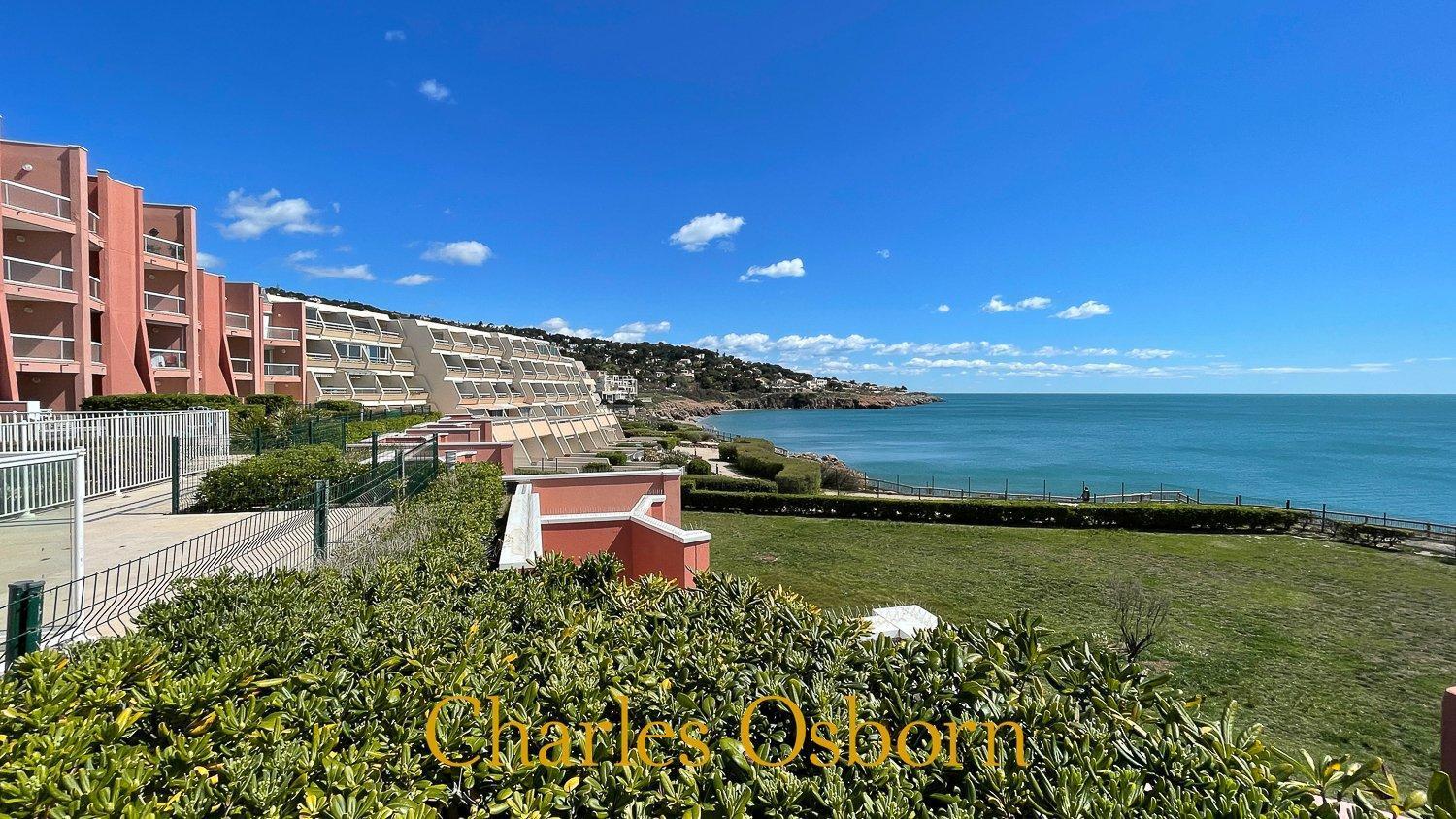 Au Cayenne, Terrasse Et Vue Mer Sète Exteriör bild